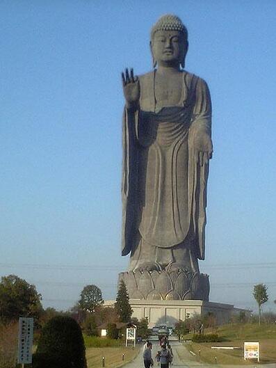 日本最大的佛像雕塑