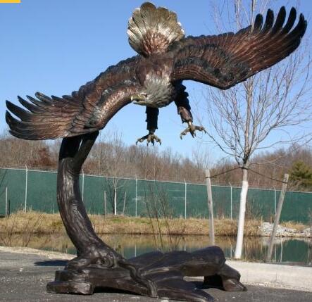 美洲秃头鹰雕塑制作