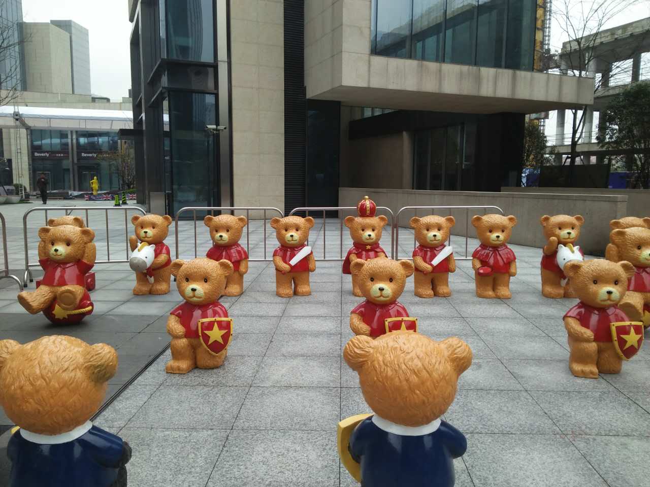 杭州绿地泰迪熊主题雕塑